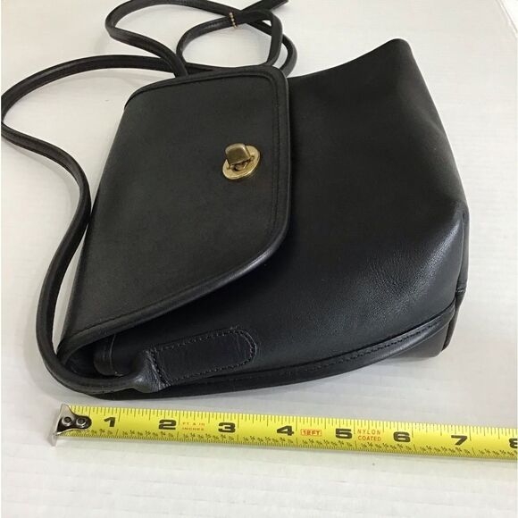 1993 Vintage Coach Crossbody Bag - Picture 10 of 13